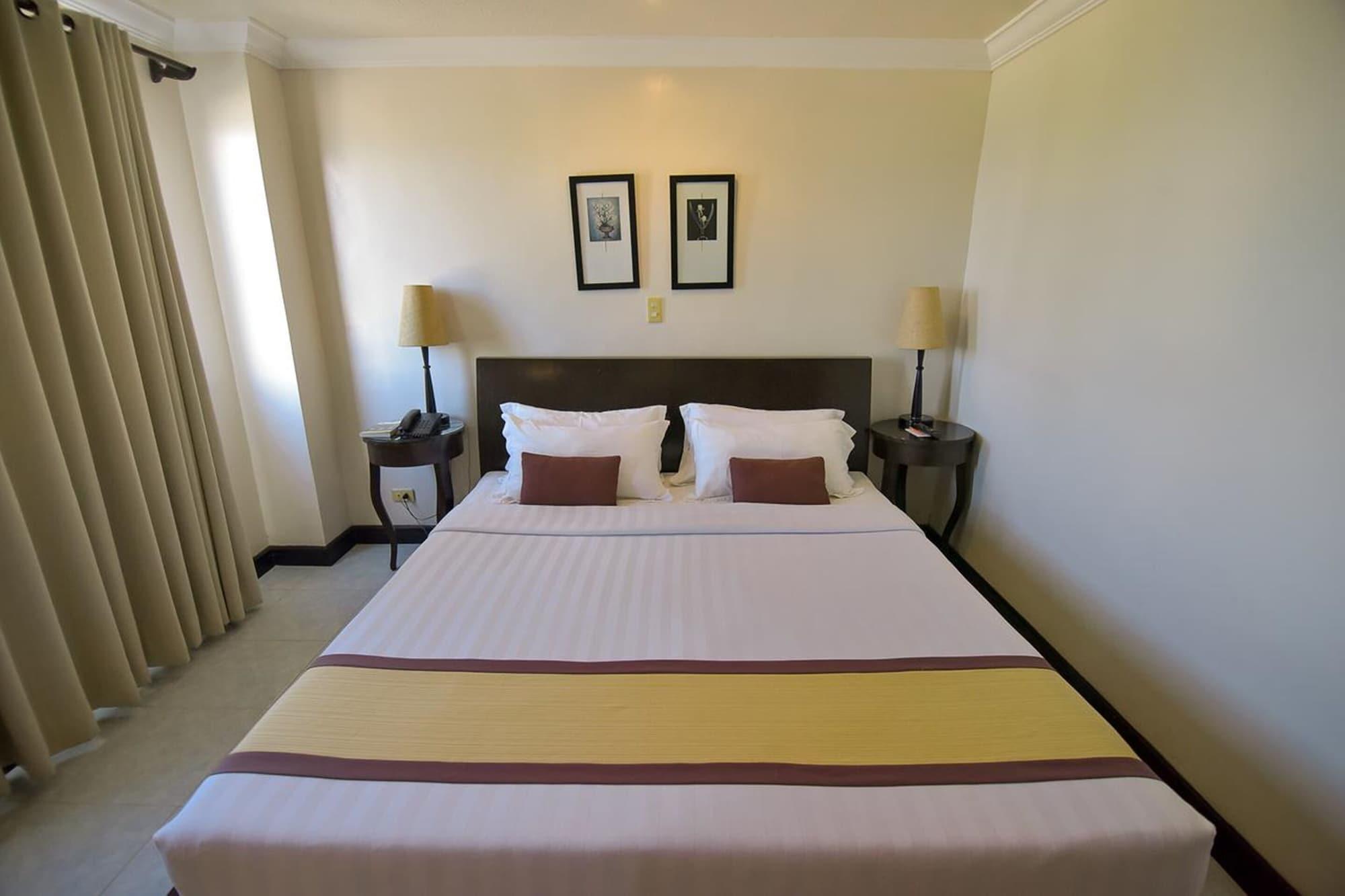 Hotel Tavern Surigao Eksteriør billede