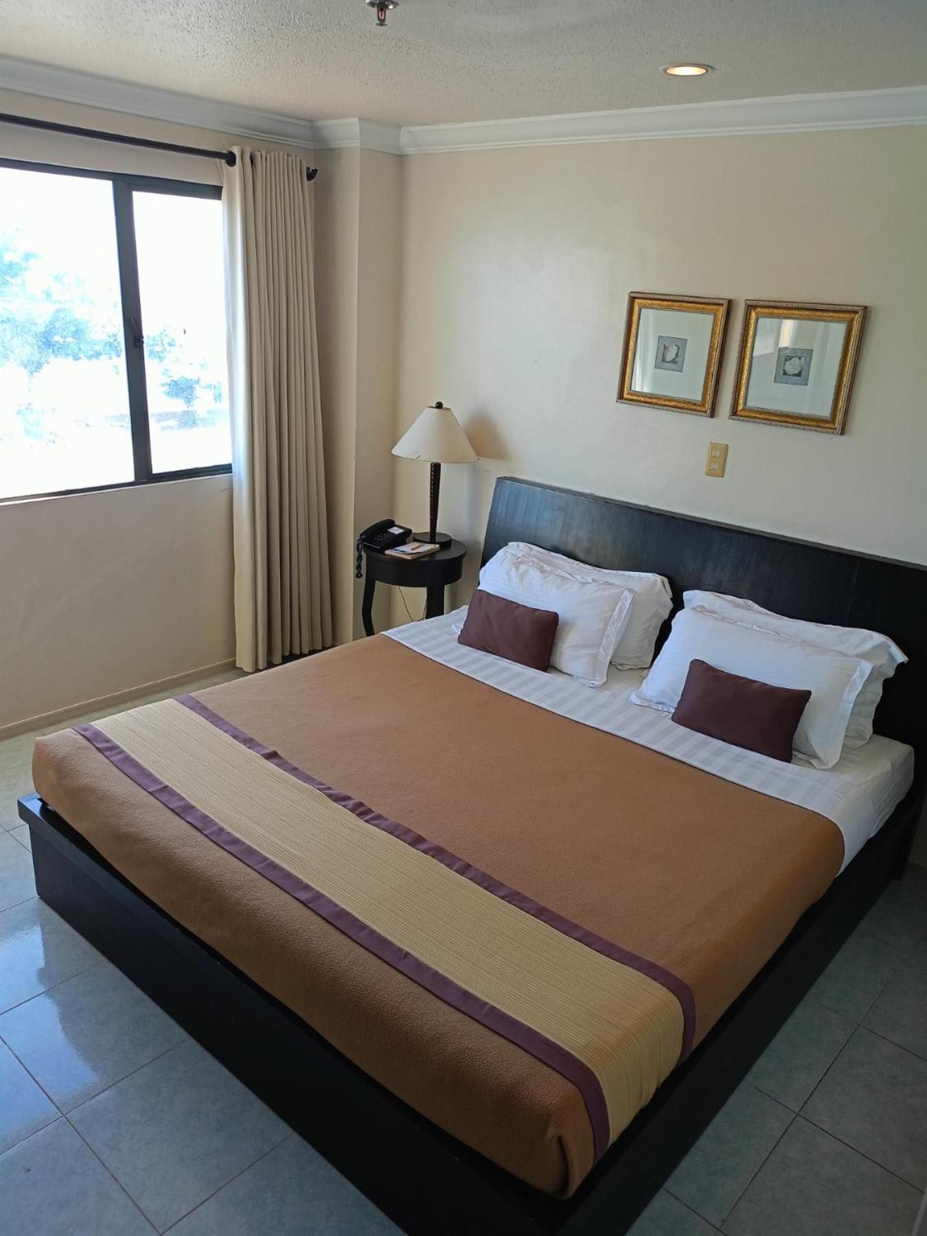 Hotel Tavern Surigao Eksteriør billede