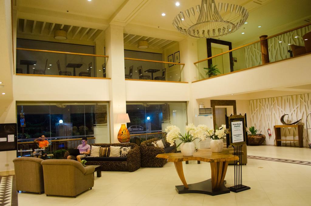 Hotel Tavern Surigao Eksteriør billede