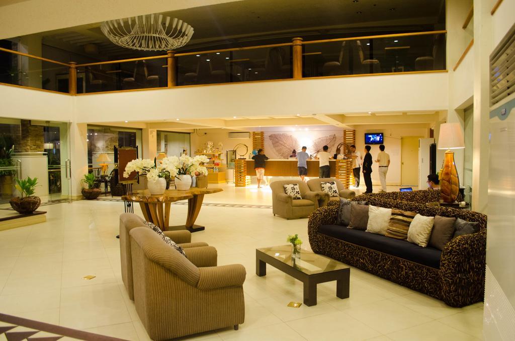 Hotel Tavern Surigao Eksteriør billede