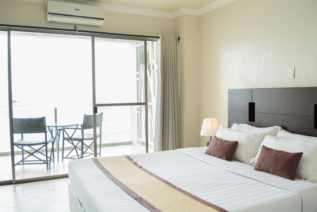Hotel Tavern Surigao Eksteriør billede
