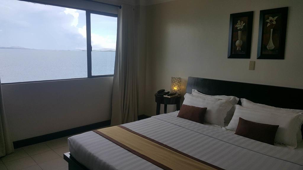 Hotel Tavern Surigao Eksteriør billede
