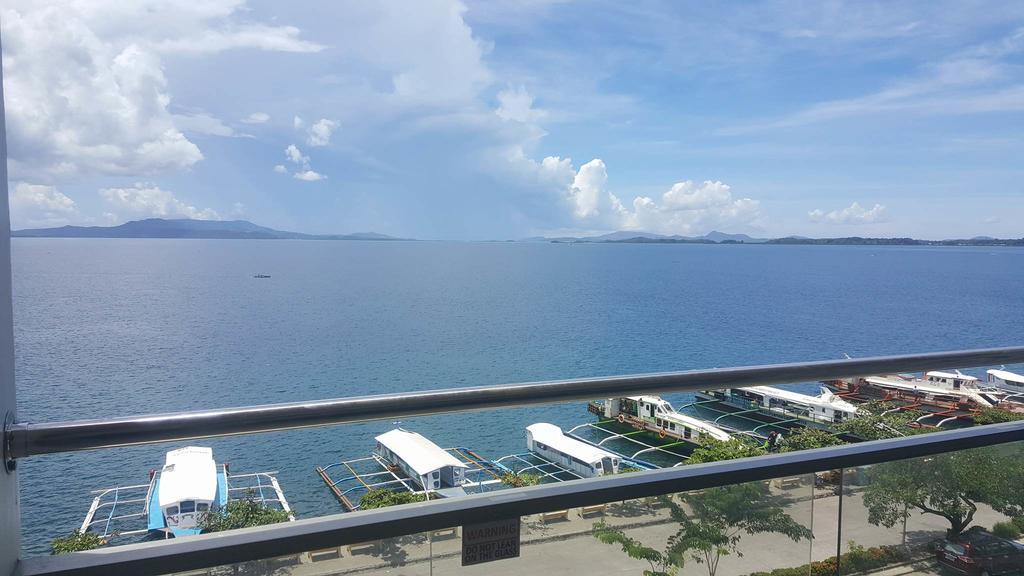 Hotel Tavern Surigao Eksteriør billede